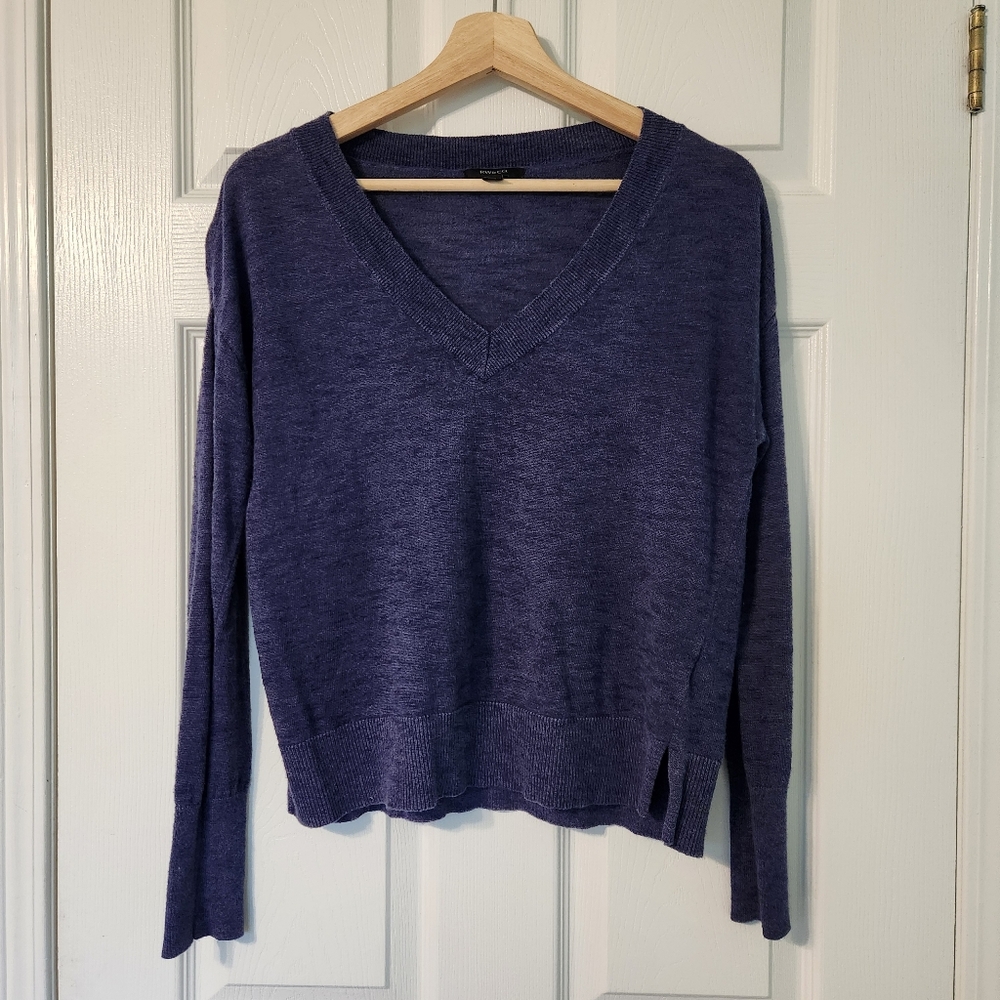 EUC RW&CO. Navy Blue Long Sleeve Lightweight V-neck Sweater